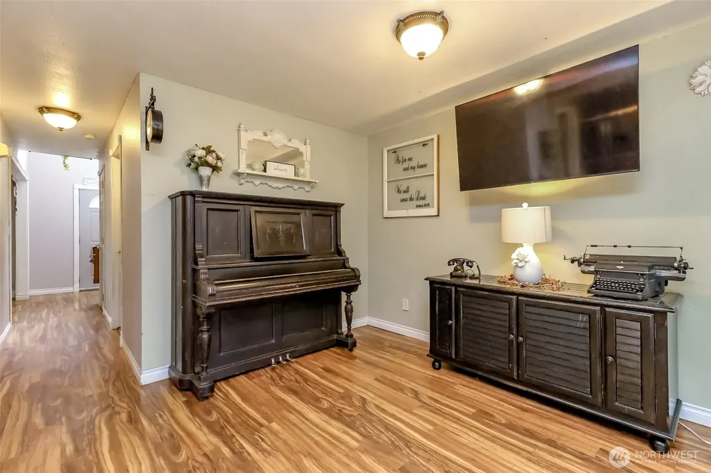 12111 213th Avenue Ct E Bonney Lake WA 98391