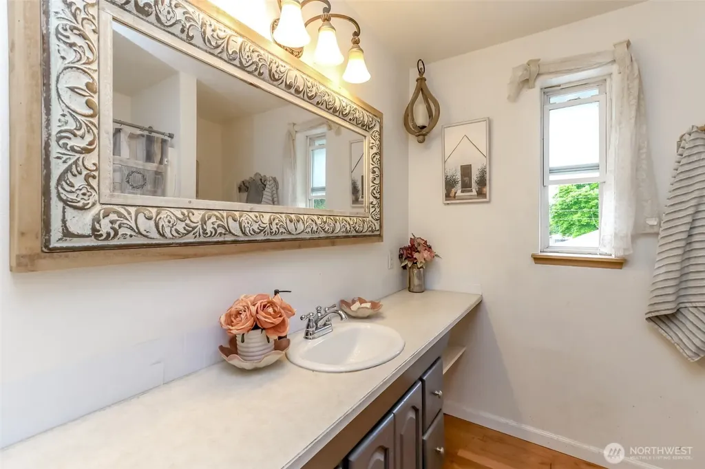 12111 213th Avenue Ct E Bonney Lake WA 98391