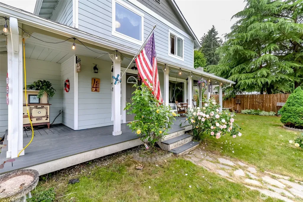 12111 213th Avenue Ct E Bonney Lake WA 98391