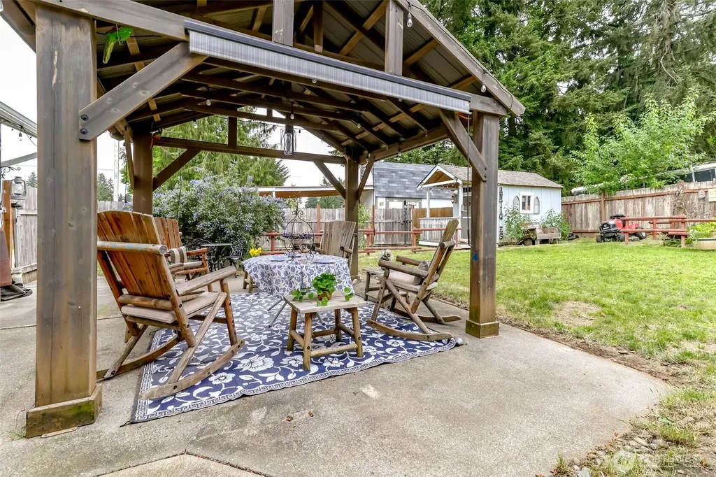 12111 213th Avenue Ct E Bonney Lake WA 98391