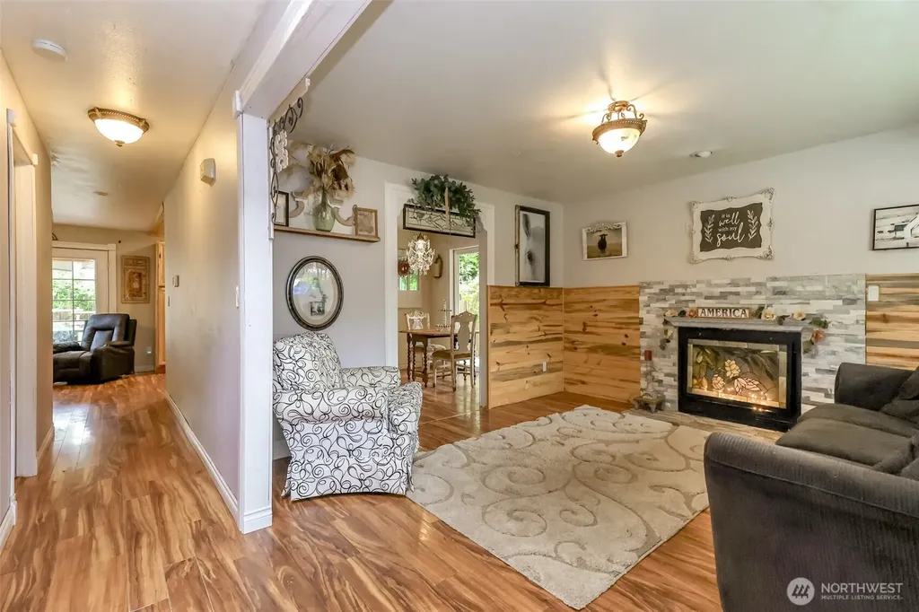12111 213th Avenue Ct E Bonney Lake WA 98391