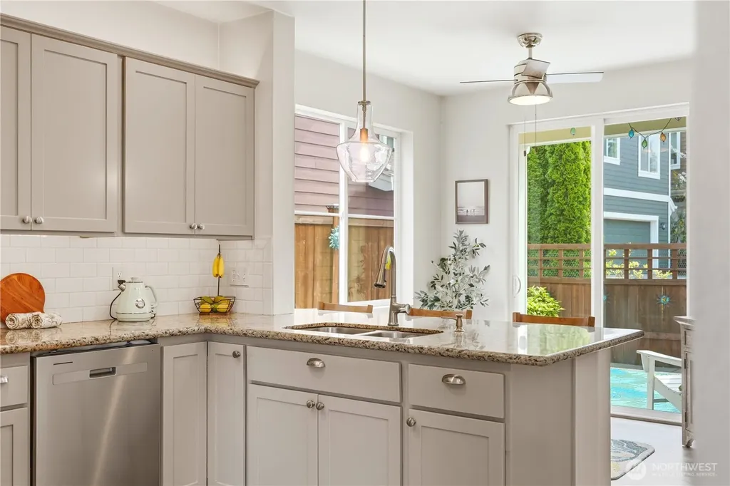 2773 NE Magnolia Street Issaquah WA 98029