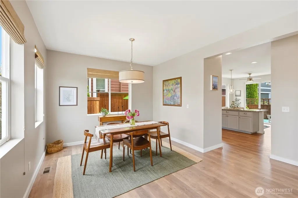 2773 NE Magnolia Street Issaquah WA 98029