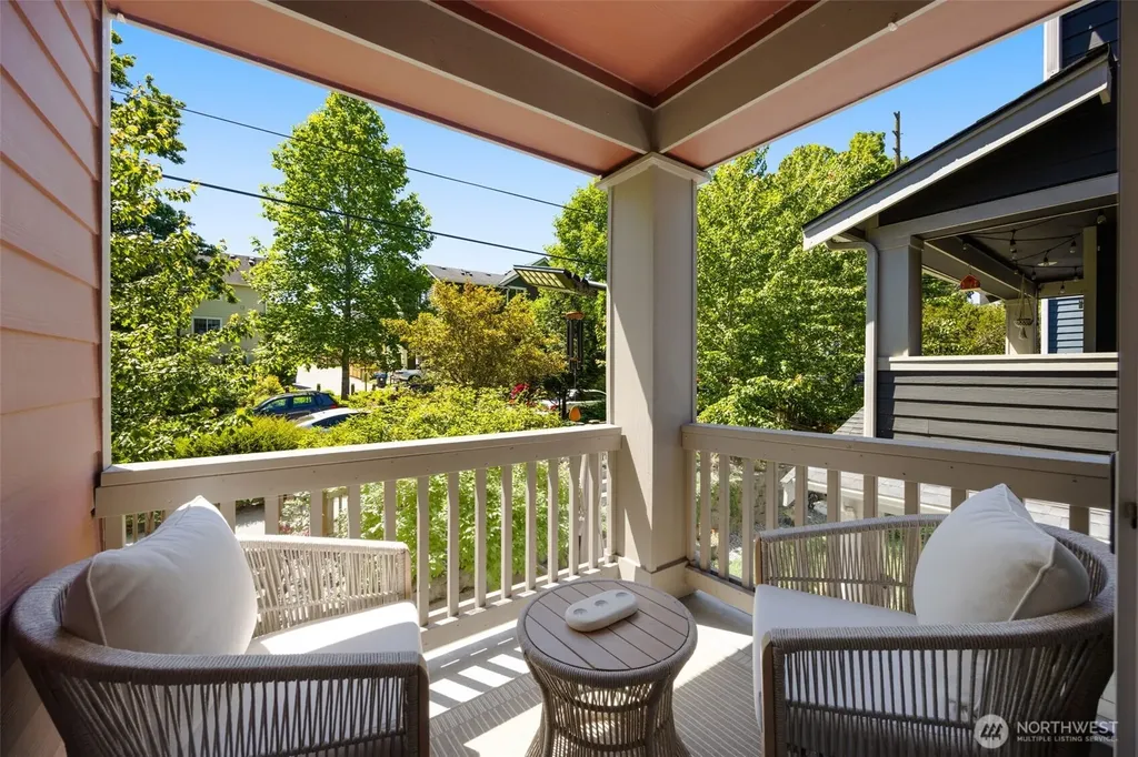 3204 SW Holly Street Seattle WA 98126