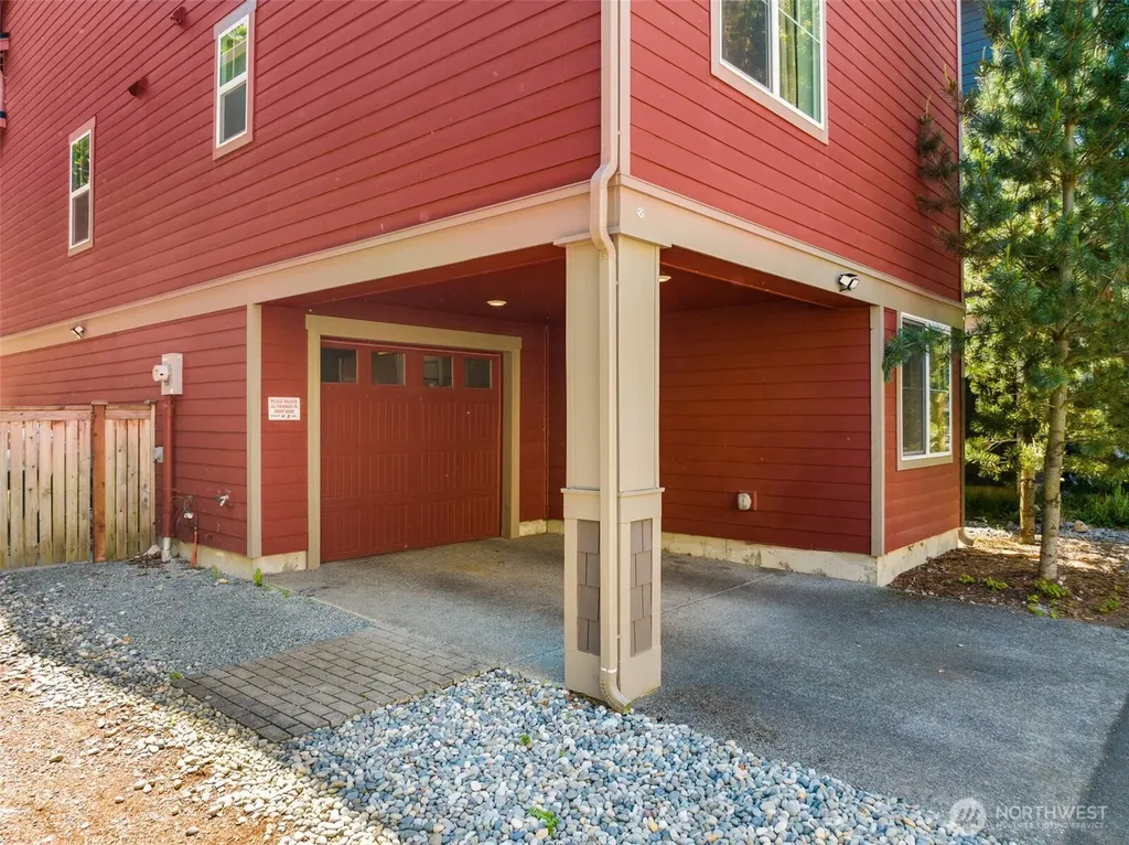 3204 SW Holly Street Seattle WA 98126