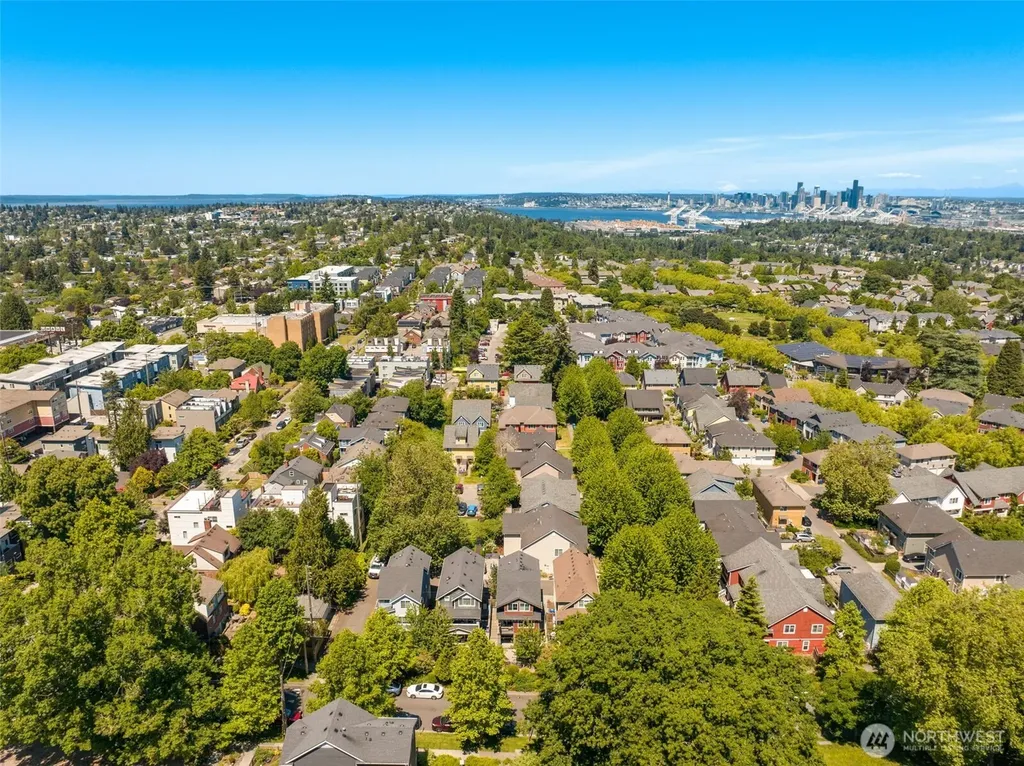 3204 SW Holly Street Seattle WA 98126