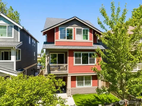 3204 SW Holly Street Seattle WA 98126
