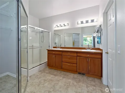 11706 239th Avenue NE Redmond WA 98053