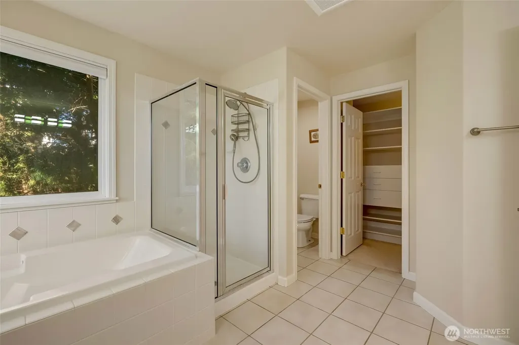 6215 101st Court NE Kirkland WA 98033
