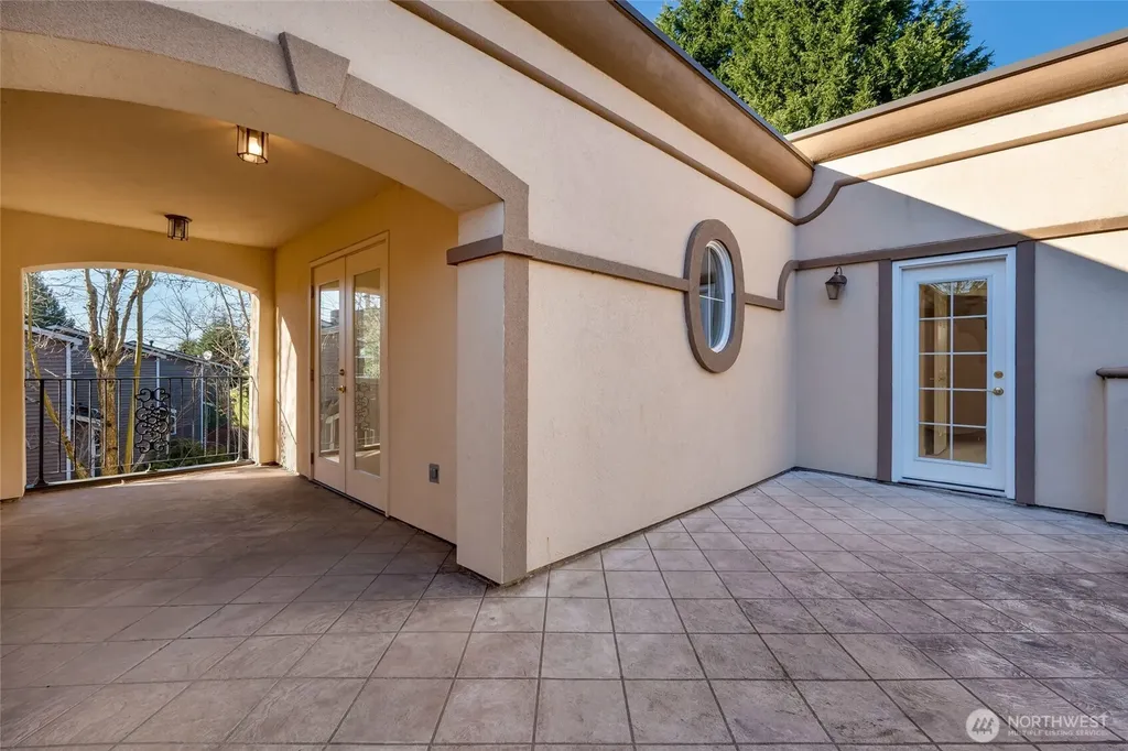 6215 101st Court NE Kirkland WA 98033