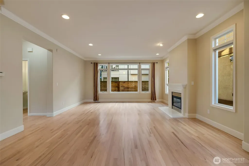 6215 101st Court NE Kirkland WA 98033