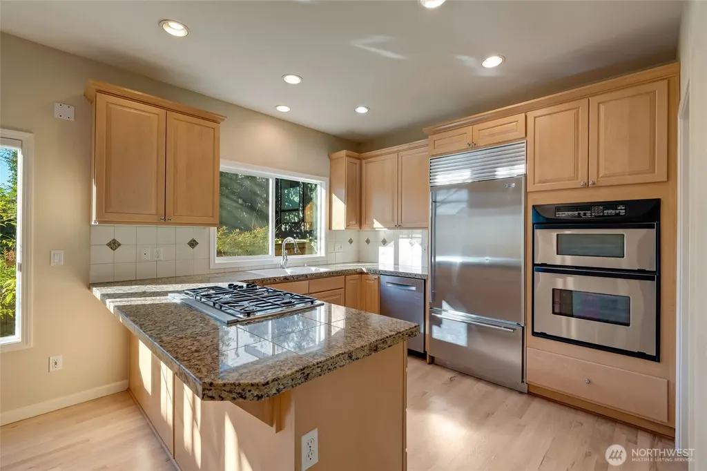 6215 101st Court NE Kirkland WA 98033