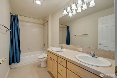 6215 101st Court NE Kirkland WA 98033