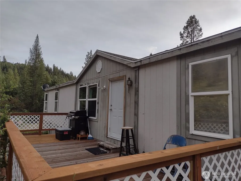 39 Leonard Lane Curlew WA 99118