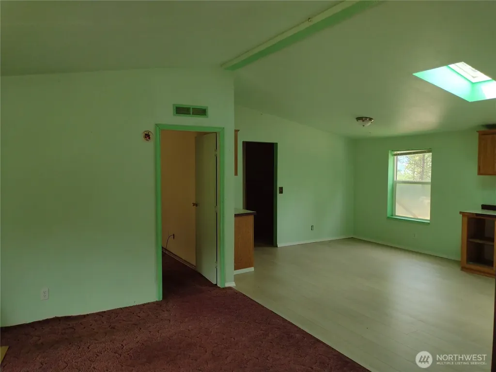39 Leonard Lane Curlew WA 99118