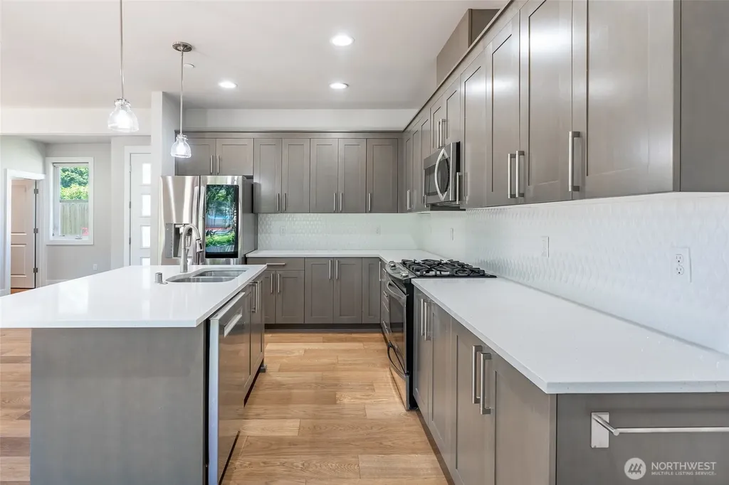 12570 51st Place S Tukwila WA 98178