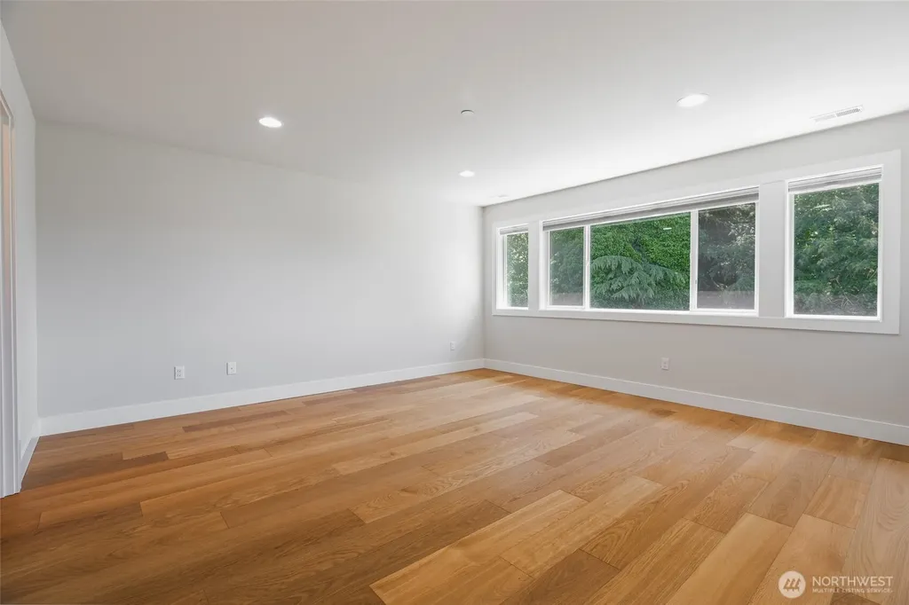 12570 51st Place SE Tukwila WA 98178