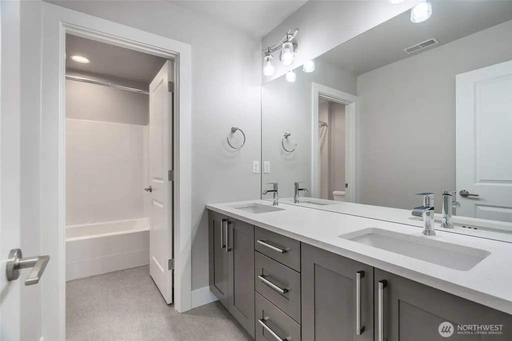12570 51st Place S Tukwila WA 98178