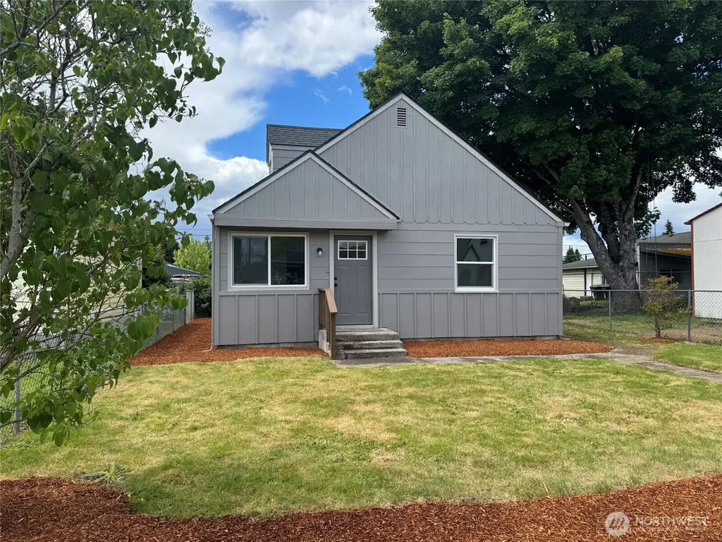 289 28th Avenue Longview WA 98632