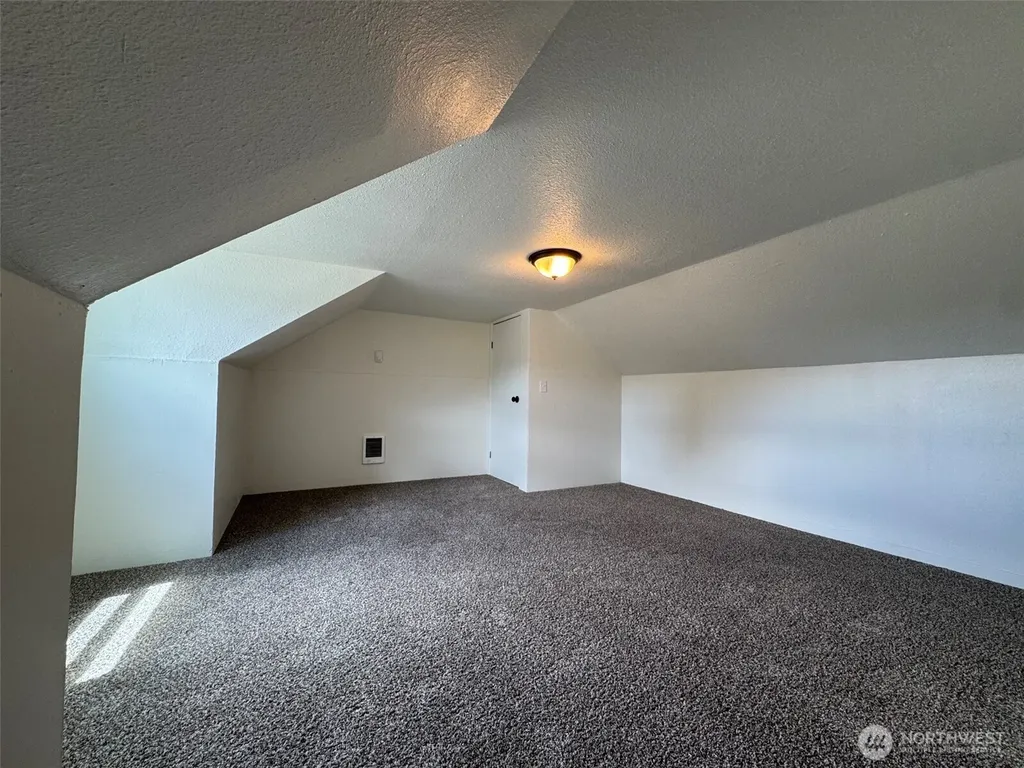 289 28th Avenue Longview WA 98632