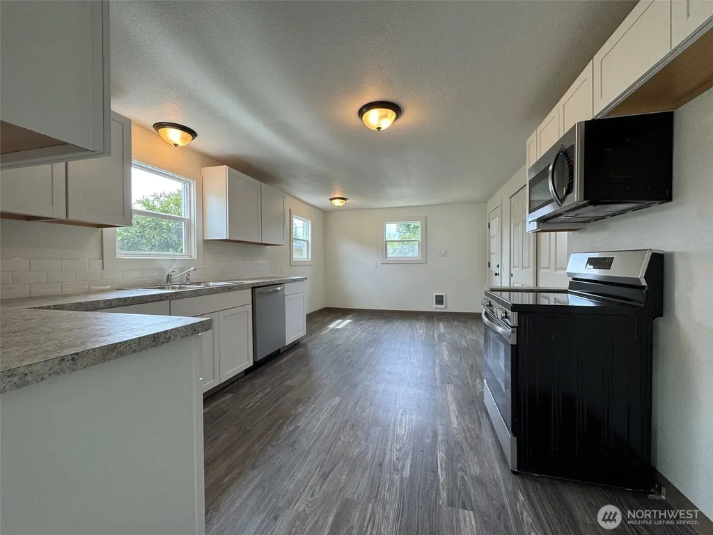 289 28th Avenue Longview WA 98632