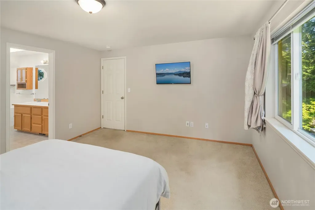5010 Highland Drive SE Auburn WA 98092