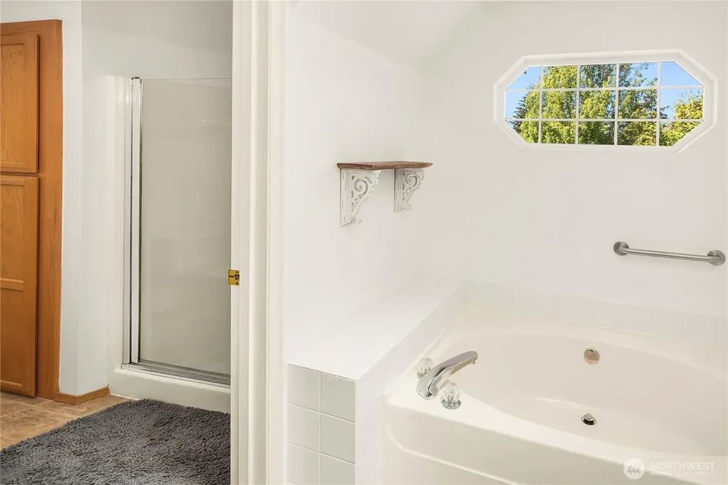 5010 Highland Drive SE Auburn WA 98092