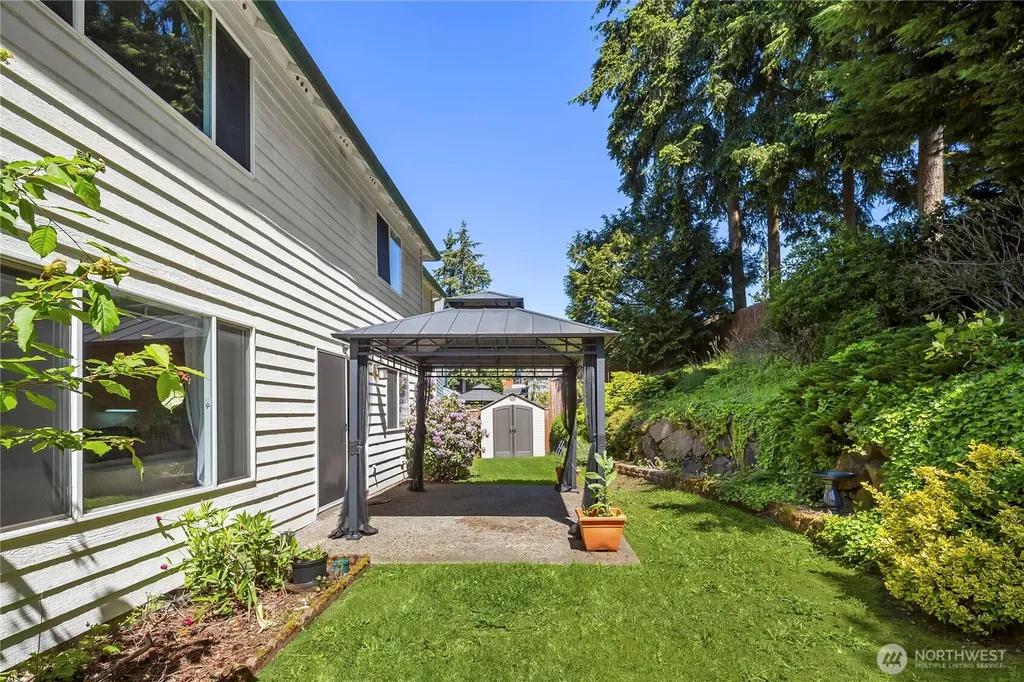 5010 Highland Drive SE Auburn WA 98092