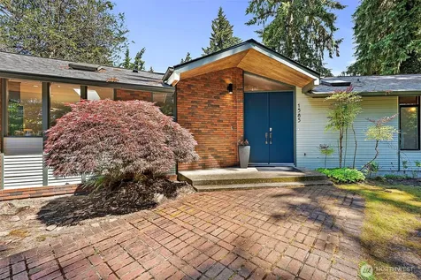1585 Weathervane Drive Tacoma WA 98466