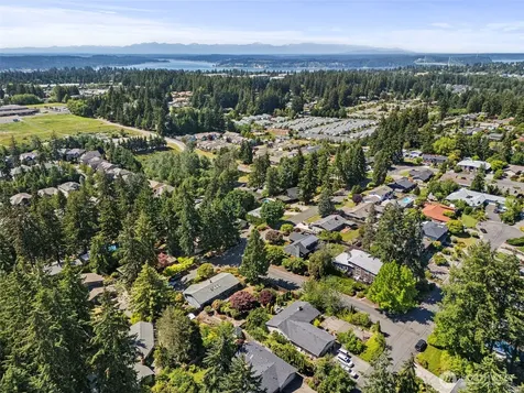 1585 Weathervane Drive Tacoma WA 98466