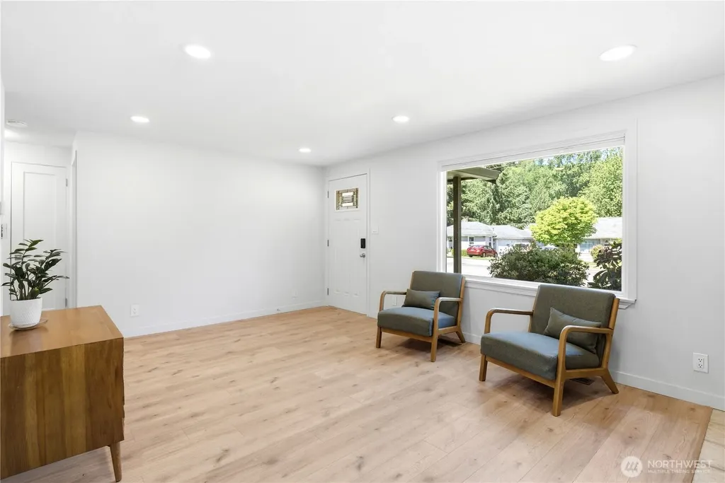 3121 SE 6th Street Renton WA 98058