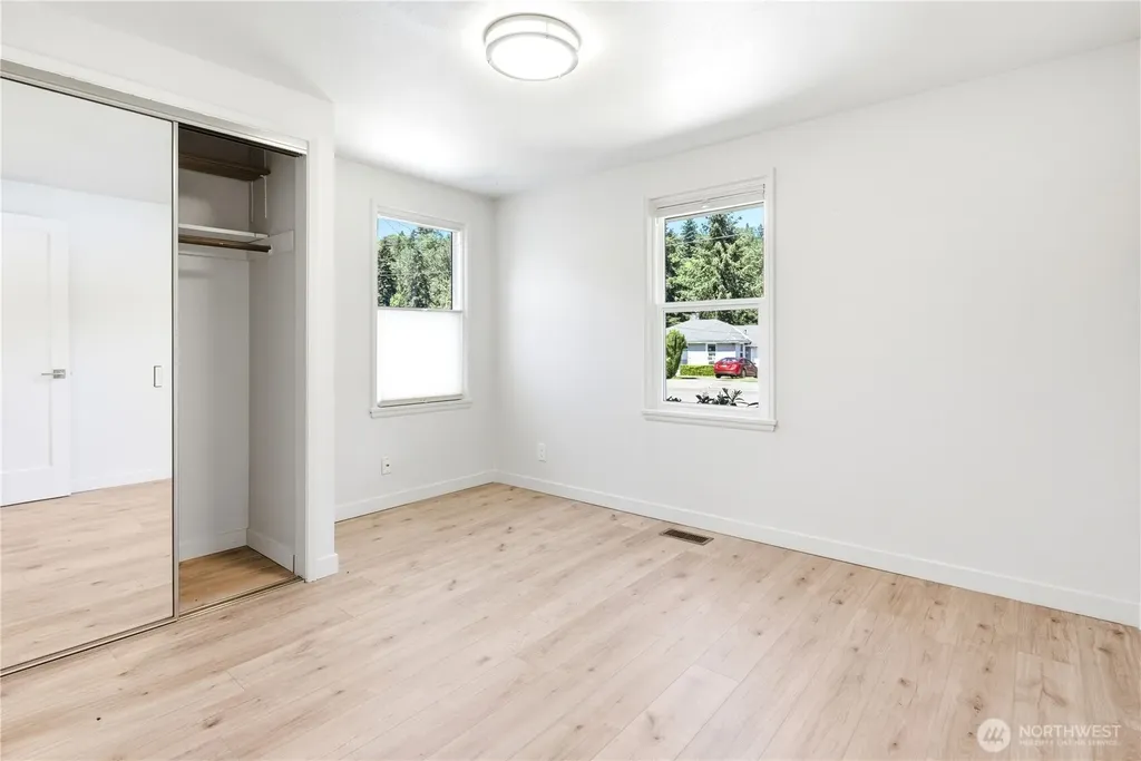 3121 SE 6th Street Renton WA 98058