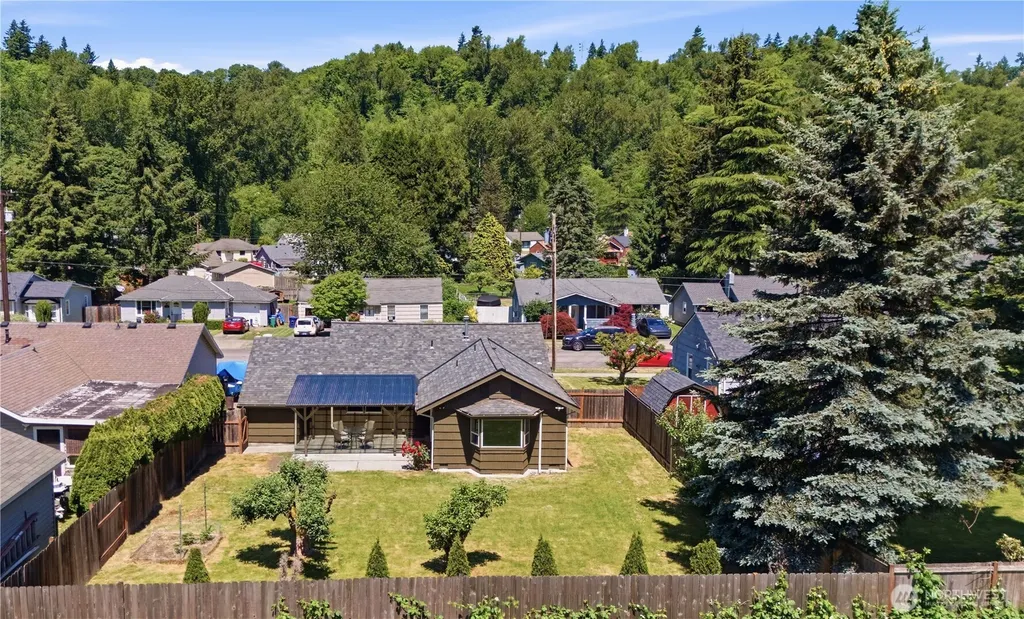 3121 SE 6th Street Renton WA 98058