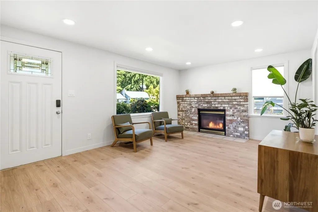 3121 SE 6th Street Renton WA 98058