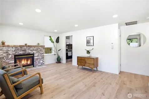 3121 SE 6th Street Renton WA 98058