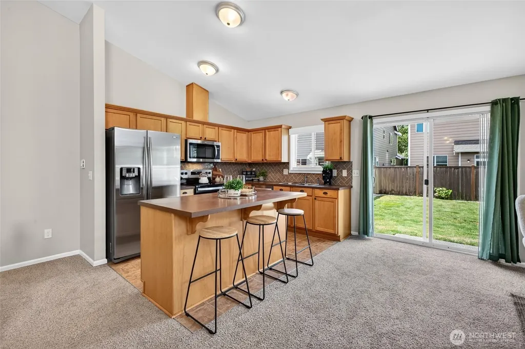 6434 Park Street E Fife WA 98424