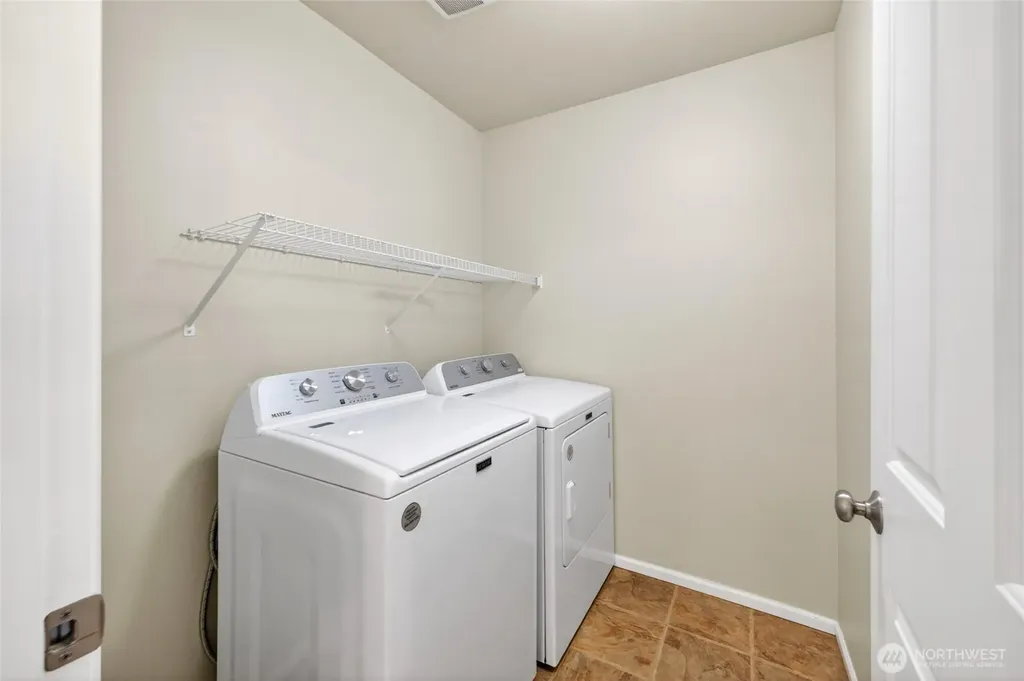 6434 Park Street E Fife WA 98424