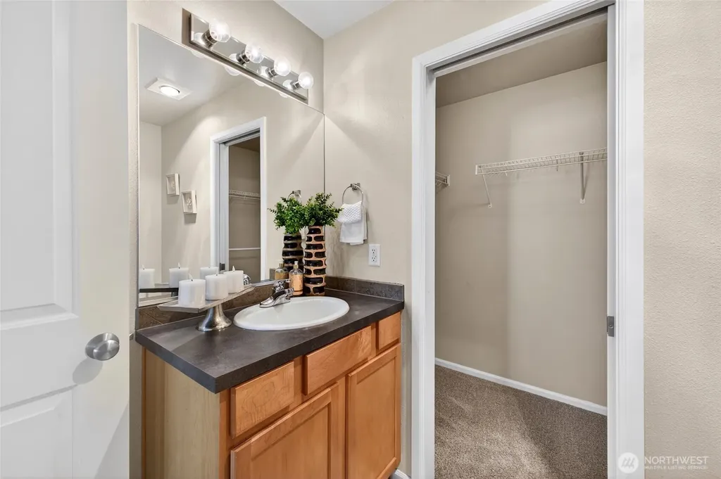 6434 Park Street E Fife WA 98424