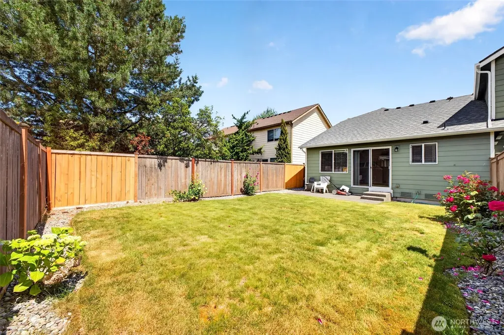 6434 Park Street E Fife WA 98424