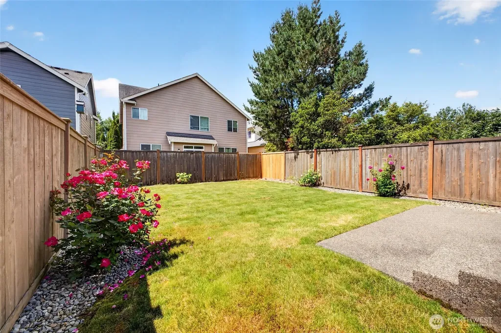 6434 Park Street E Fife WA 98424