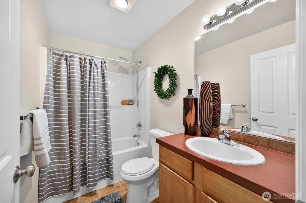 6434 Park Street E Fife WA 98424