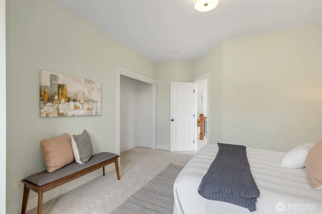 525 27th Avenue Seattle WA 98122
