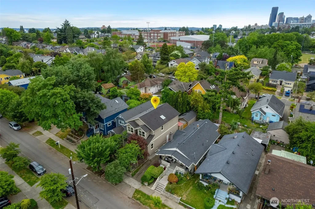 525 27th Avenue Seattle WA 98122