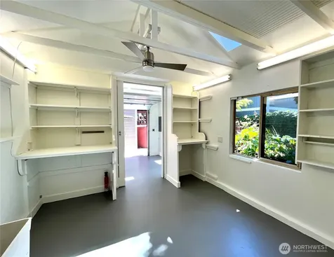 525 27th Avenue Seattle WA 98122