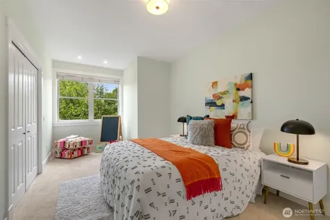 525 27th Avenue Seattle WA 98122