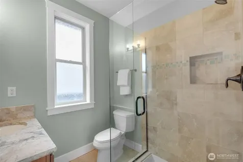 525 27th Avenue Seattle WA 98122