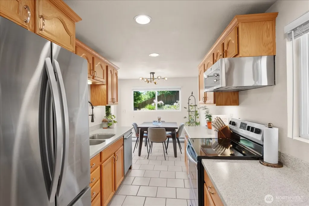1227 S Henderson Street Seattle WA 98108