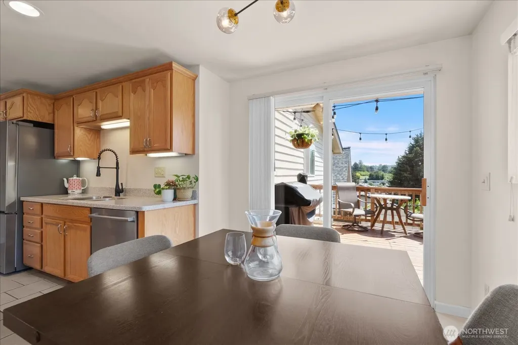 1227 S Henderson Street Seattle WA 98108