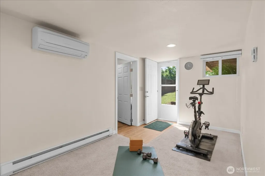 1227 S Henderson Street Seattle WA 98108