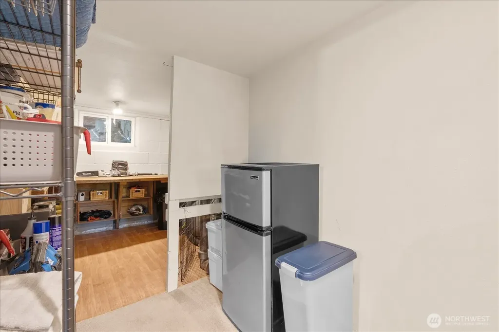 1227 S Henderson Street Seattle WA 98108